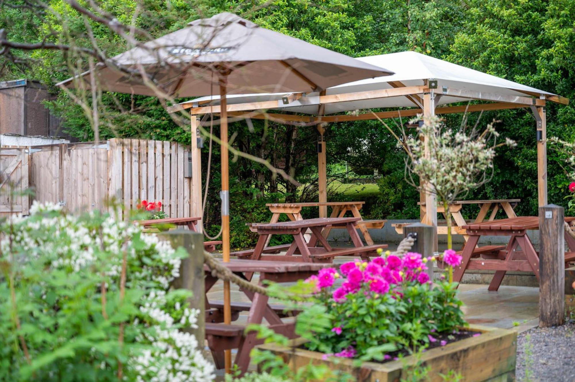 The Horse And Farrier Inn And The Salutation Inn Threlkeld Keswick Екстериор снимка