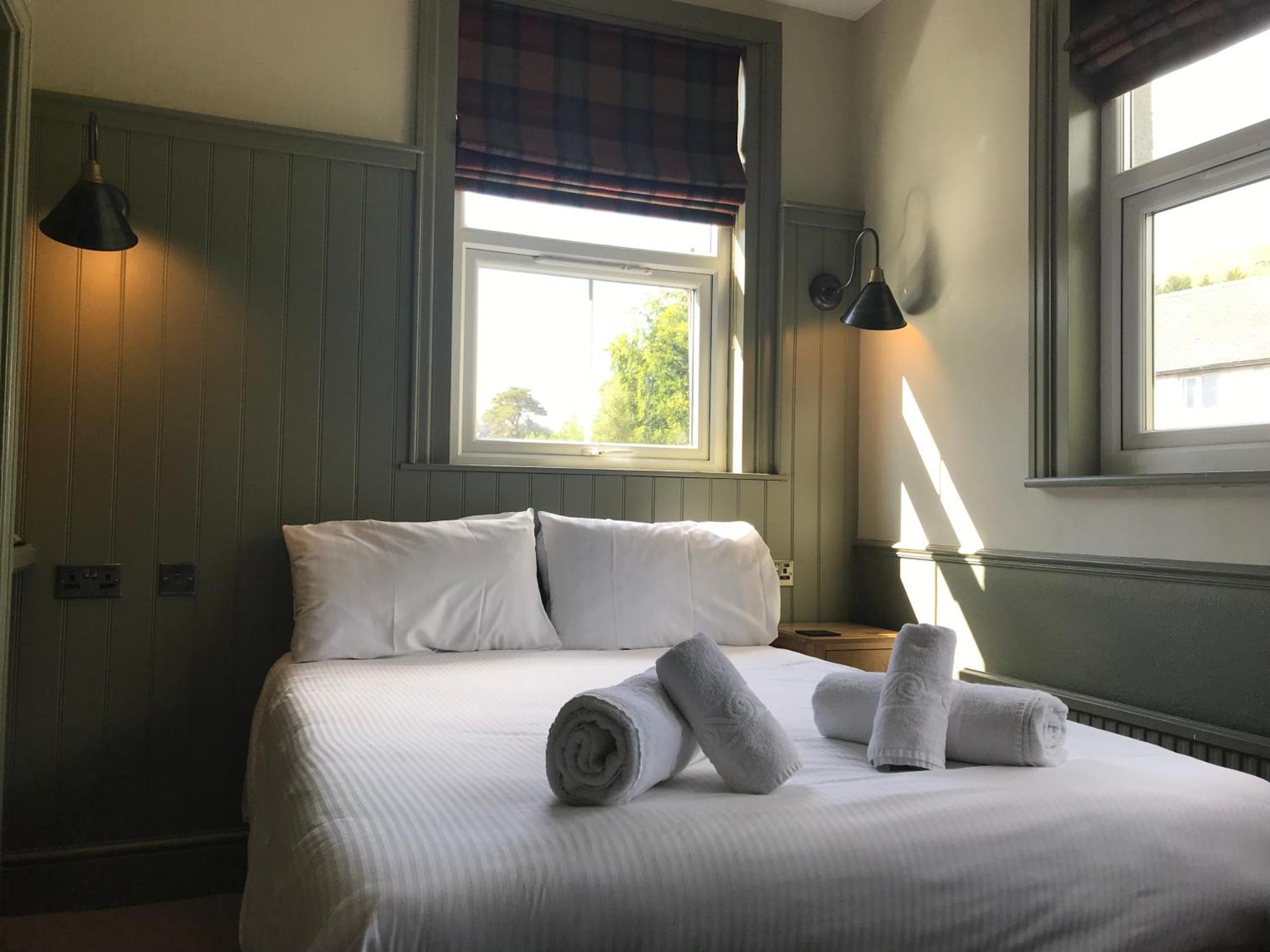 The Horse And Farrier Inn And The Salutation Inn Threlkeld Keswick Екстериор снимка